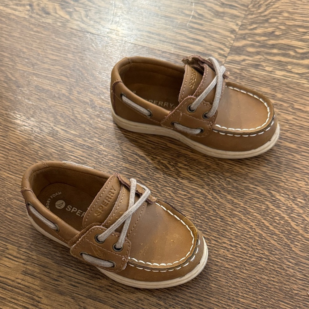 Sperry Kids Tan boat shoes